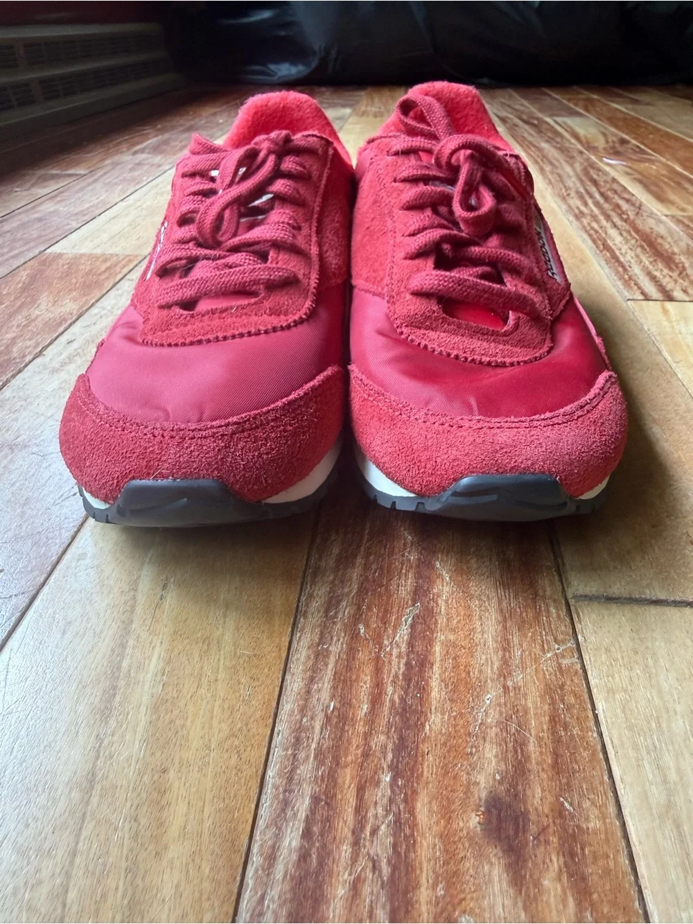 LIKE NEW Reebok Classic AZ Sneaker - Women's